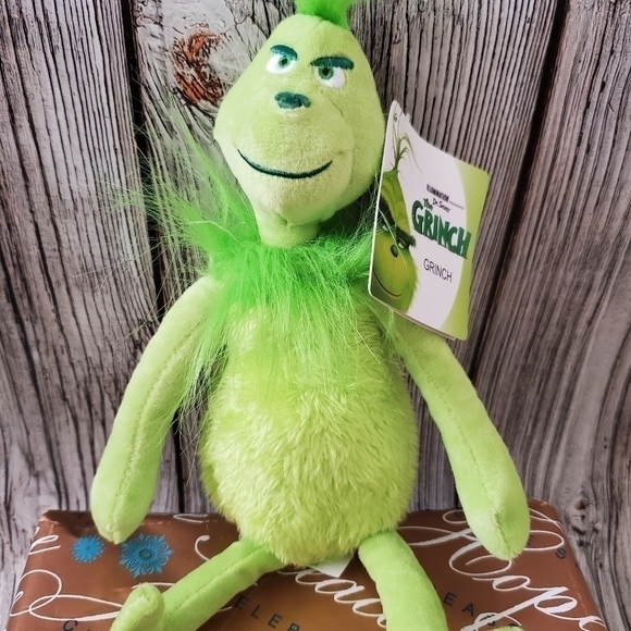 The Grinch Bundle 12" New in Packaging - Picture 6 of 12
